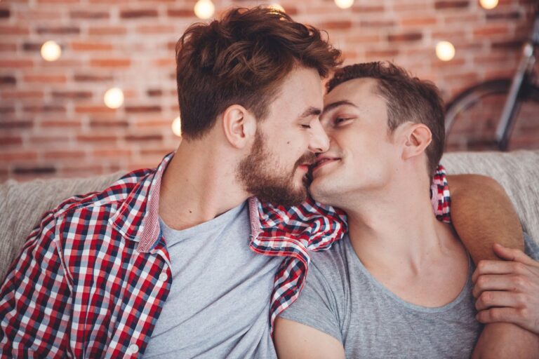 Balancing Personal Autonomy and Emotional Connection In Polyamory