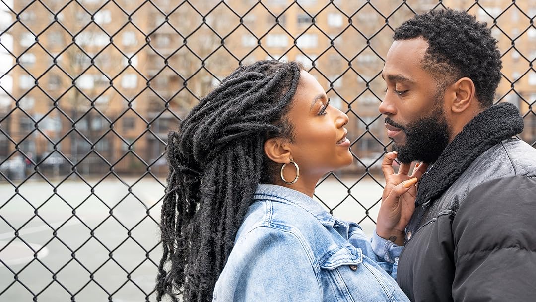 Vagueposting in Relationships