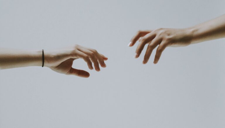 Navigating Conflict Resolution in Polyamorous Relationships: Tips and Strategies