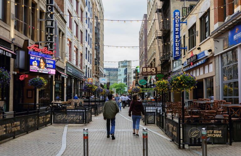 Poly Friendly Cities: Exploring Polyamory in Columbus, Oh